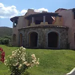 מלון דירות Marinella Residence Holiday 4*