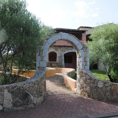 Marinella Residence Holiday Апарт-отель 4*